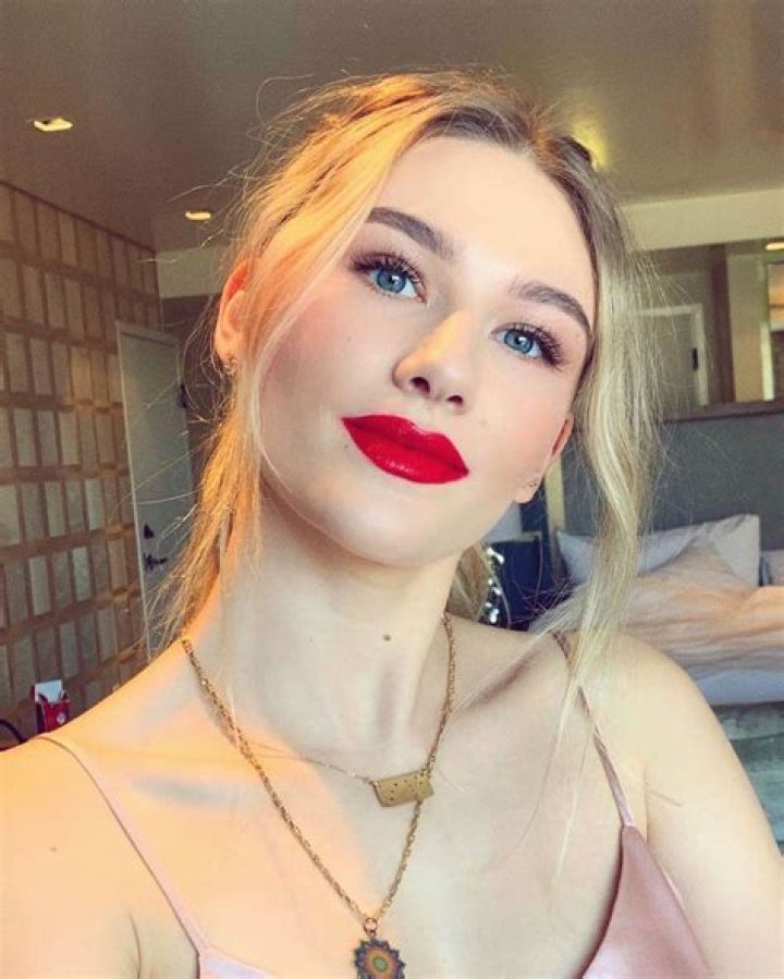 Sofia Hublitz’s Biography: Height, Ethnicity, Family, Boyfriend