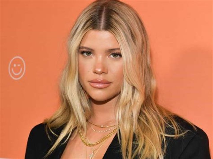 Sofia Richie Height, Weight, Net Worth, Age, Birthday, Wikipedia, Who, Nationality, Biography