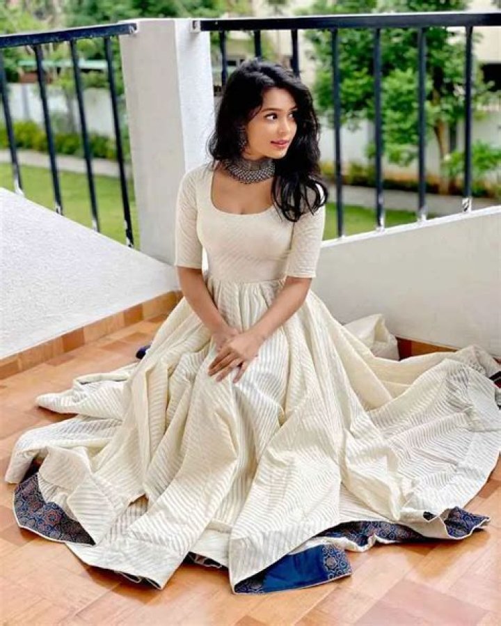 Sonal Vengurlekar Height, Weight, Net Worth, Age, Birthday, Wikipedia, Who, Instagram, Biography