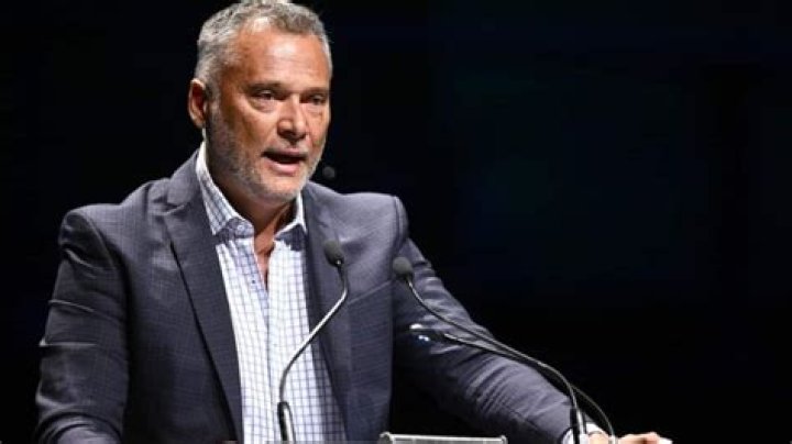 
Stan Grant Height, Weight, Net Worth, Age, Birthday, Wikipedia, Who, Nationality, Biography 