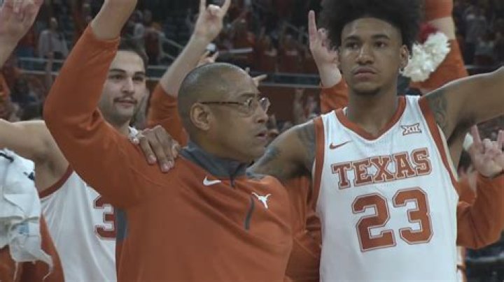 
Texas Longhorns Forward Dillon Mitchell Grew Up Playing Basketball With His Older Brother 
