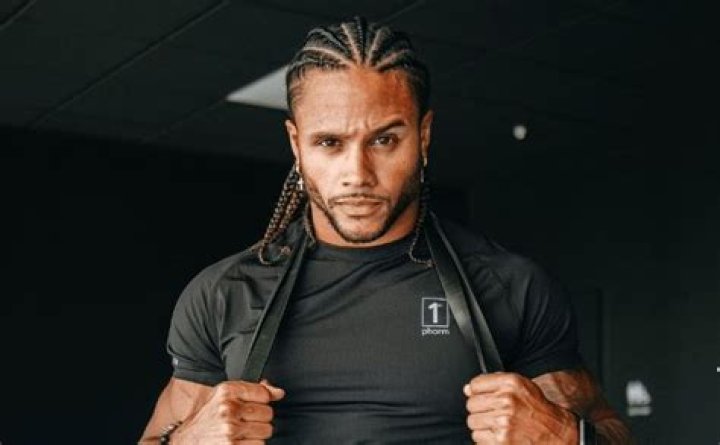 Tina AhujaHeight, Weight, Net Worth, Age, Birthday, Wikipedia, Who, Instagram, Biography