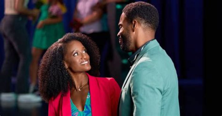 
Tobias Truvillion Height – How Tall Is The To Her, With Love Cast 