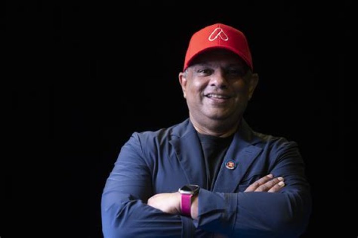 Tony Fernandes Height, Weight, Net Worth, Age, Birthday, Wikipedia, Who, Instagram, Biography