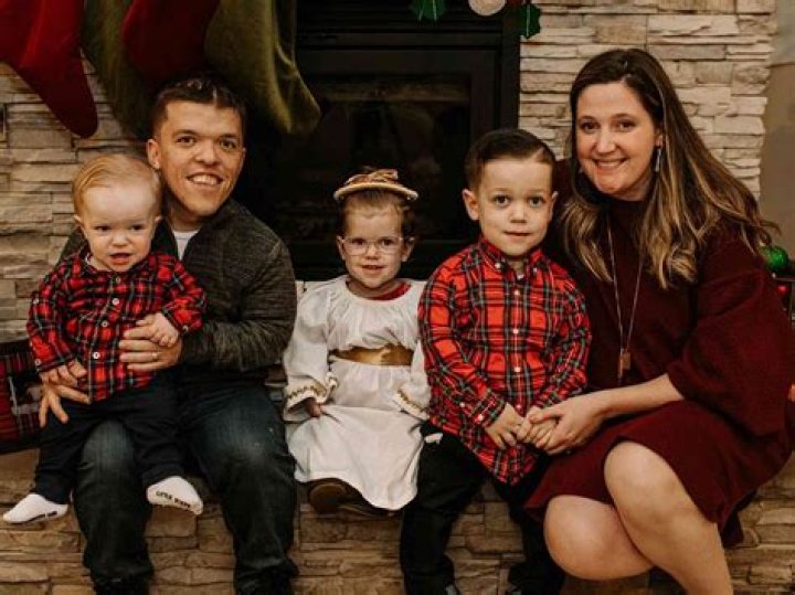 
Tori Roloff Shares First Christmas Photos of Her Three Kids: ‘Love These Memories We’re Making’ 