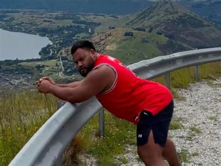 
Tupou Neiufi Height, Weight, Net Worth, Age, Birthday, Wikipedia, Who, Nationality, Biography 