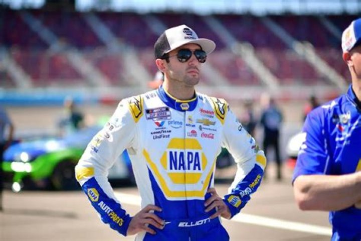 What happened to Chase Elliott in Nascar race today? Watch Video