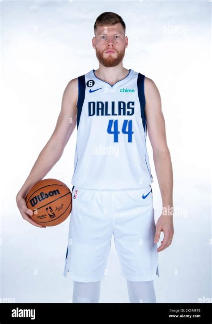 
What Happened To Davis Bertans Hand? Is The Dallas Mavericks Power Forward Okay? 