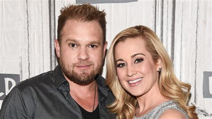 
What happened to Kellie Pickler’s husband, Kyle Jacobs? Tributes pour in wake of American Idol star’s tragic loss 