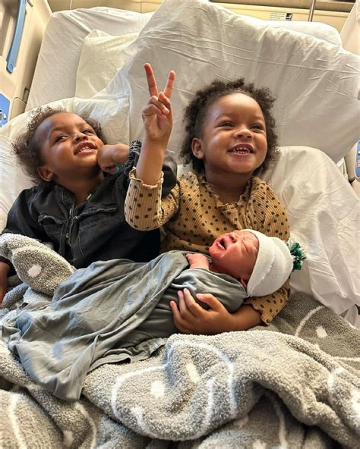 What Is Jimmie Allen Wife Alexis Gale Ethnicity? Family Details About The Registered Nurse