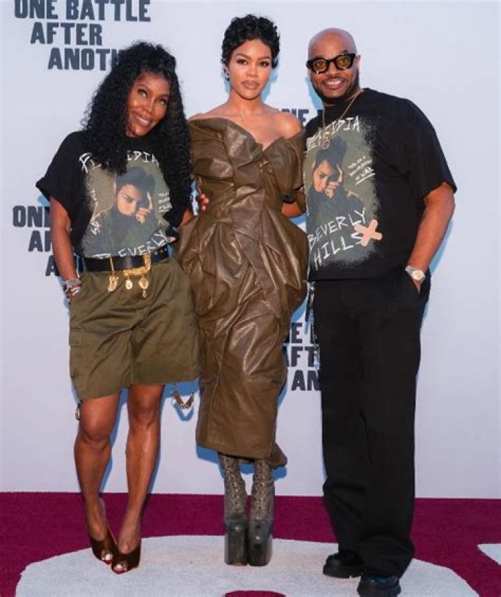 
What’s Wrong With PC? Death Of Teyana Taylor’s Siblings Shocks Family And Fans 