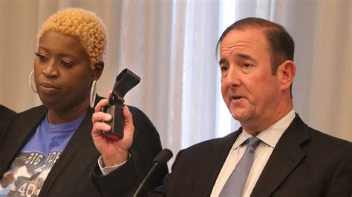 
Who Are Tyre Sampson’s Parents? 