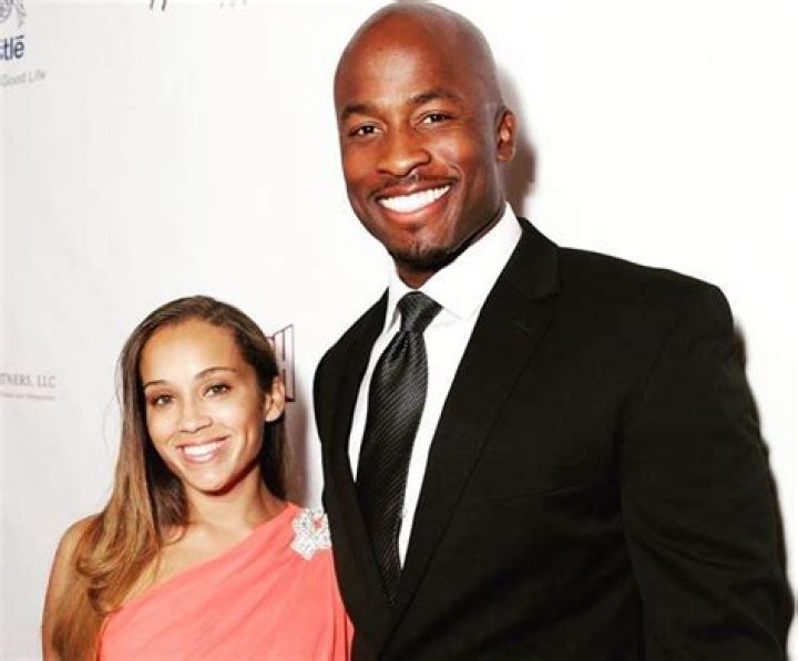 Who is Akbar Gbajabiamila Wife? Akbar Gbajabiamila Partner, Age and More