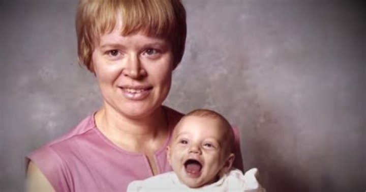 Who Is Arlena Twigg And What Happened To Her? Switched At Birth By Mom Regina Twigg