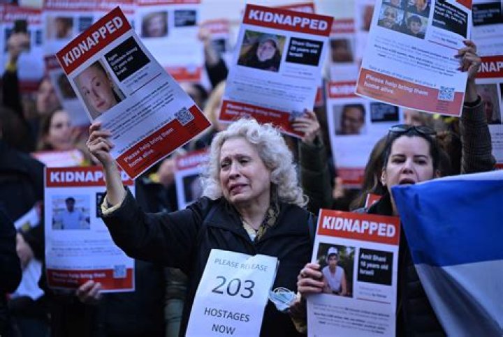 Who is Jawaria Tahir? Brooklyn college graduate filmed tearing down posters of kidnapped Israelis