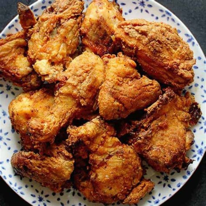 Who Is Paula Patton Mother Joyce Vanraden And Why Is Her Fried Chicken Recipe Receiving Backlash?