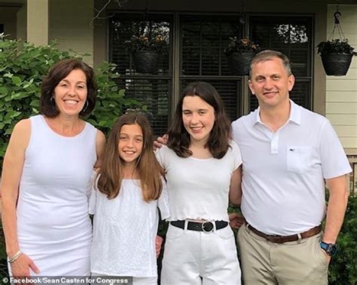 
Who Is Sean Casten Wife Sara Casten? Daughter Gwen Casten Autopsy 