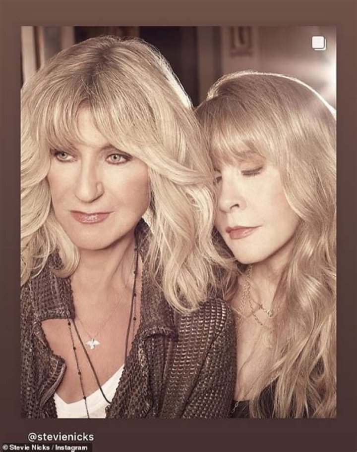 
Who Is Stevie Nicks’ Partner? Sara Singer’s Love Interest 