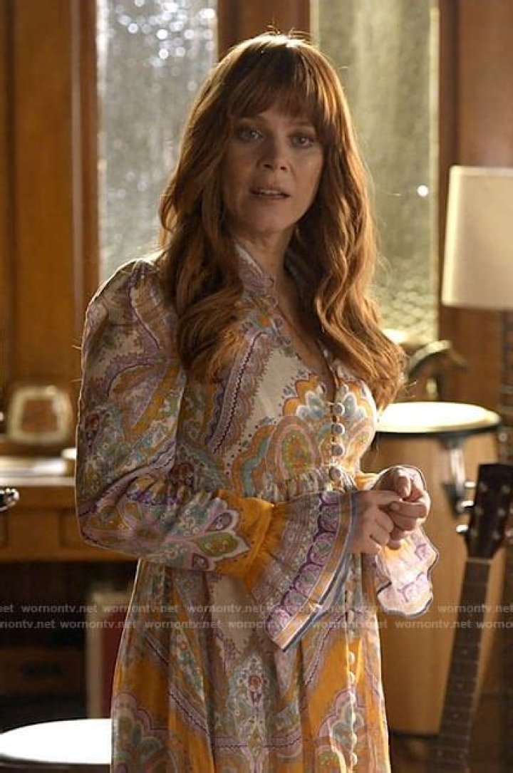 
Who Plays Nikki On Monarch? How Old is Nikki on Monarch? 