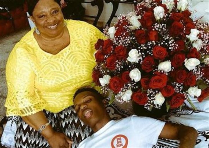 
Who was Jane Dolapo, Wizkid’s mother? Cause of death and more 