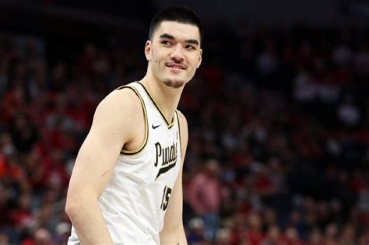 Zach Edey Height, Weight, Net Worth, Age, Birthday, Wikipedia, Who, Nationality, Biography